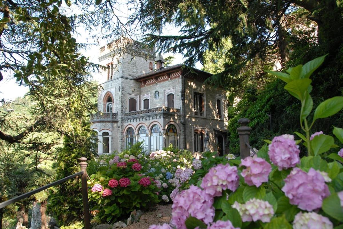 바레세 Il Parco E Gli Affreschi 아파트 외부 사진